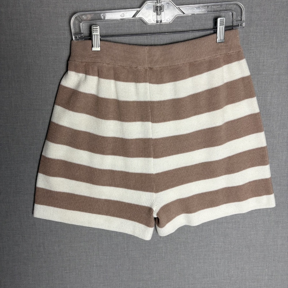Knit Shorts Medium Quiet Luxury Oatmeal White Striped Cozy Loungewear Coastal